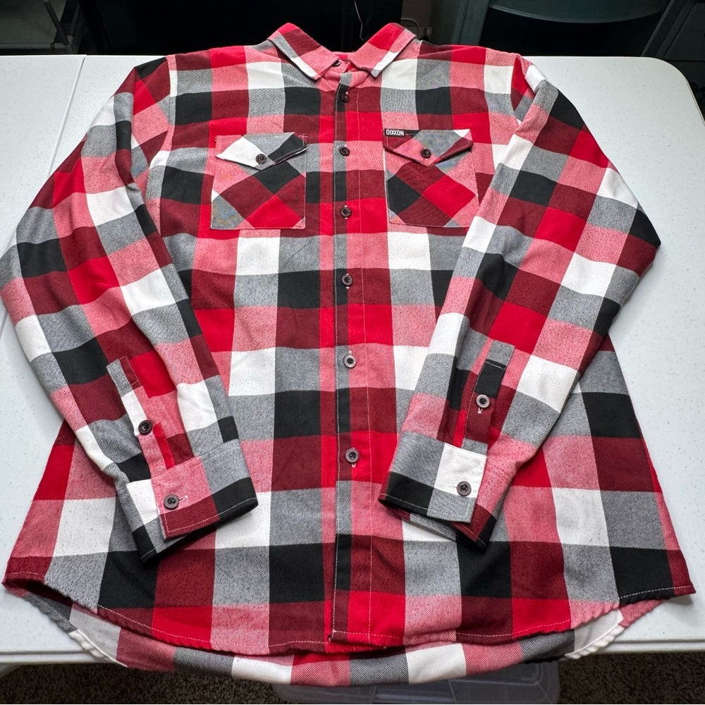 Dixxon The Hammer Flannel 10 year XL men’s long sleeve